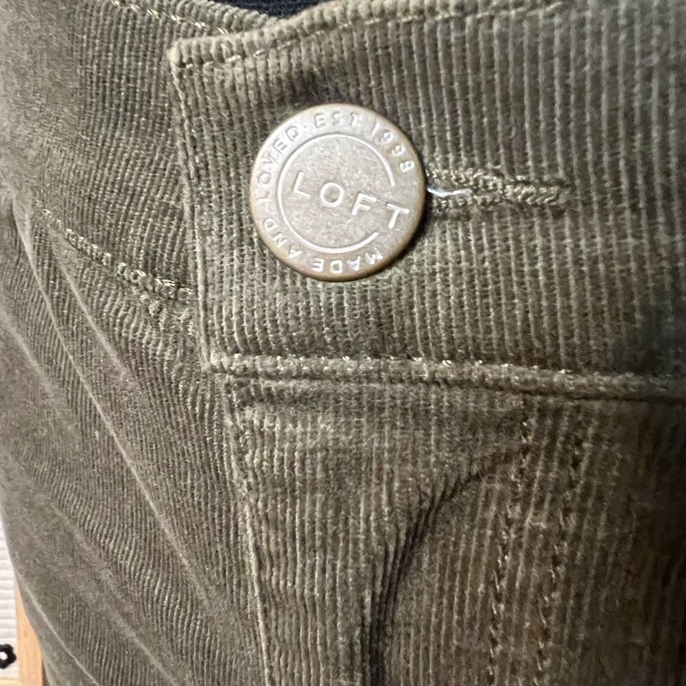 NWOT Loft corduroy pants - Picture 2 of 7